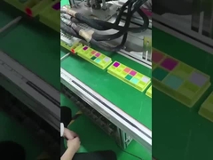 Пятнадцать цветовых косметических кремов или машин для наполнения тенью с 3000x200 мм водяной конвейерной лентой