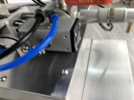 Автоматическая машина для наполнения губным блеском SUS304 с одной головой вертикально