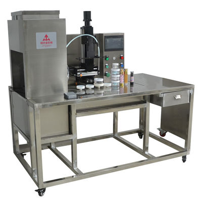 Четырехцветная машина для наполнения изоляционным кремом гранулированными шариками